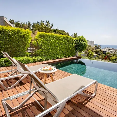 וילה The Elysium Miramar Villas *