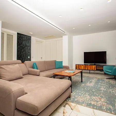 Villa The Elysium Miramar Villas *
